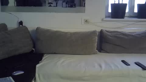 .....mICha..... online show from 10/04/25, 07:17