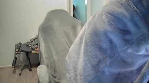 Snapshot of onesieboyx chatting on 12/05/25, 12:14 onesieboyx online show from 12/05/25, 12:14