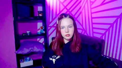 onessandra online show from 09/24/25, 05:11