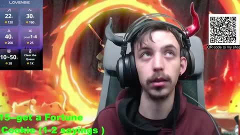 Snapshot of oni_hoshi chatting on 12/24/24, 08:33 Oni hoshi online show from 12/24/24, 08:33