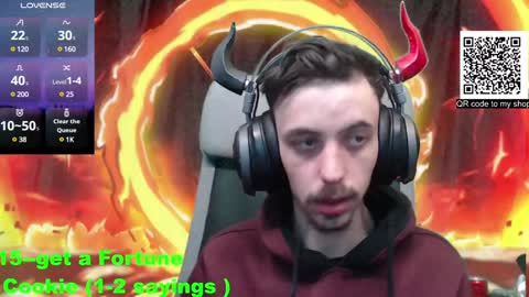 Snapshot of oni_hoshi chatting on 12/24/24, 12:55 Oni hoshi online show from 12/24/24, 12:55