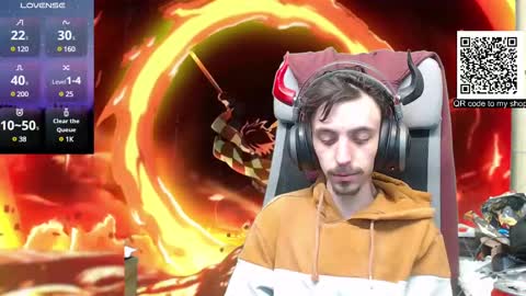 Snapshot of oni_hoshi chatting on 03/01/25, 02:44 Oni hoshi online show from 03/01/25, 02:44