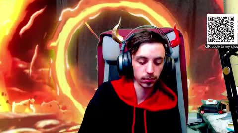 Snapshot of oni_hoshi chatting on 03/10/25, 07:50 Oni hoshi online show from 03/10/25, 07:50