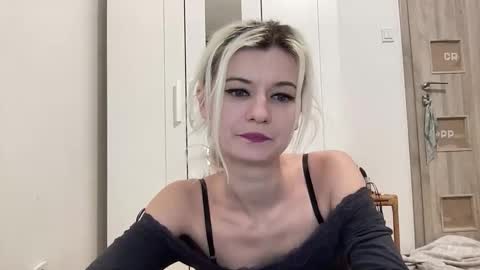 Onika online show from 03/03/26, 04:02