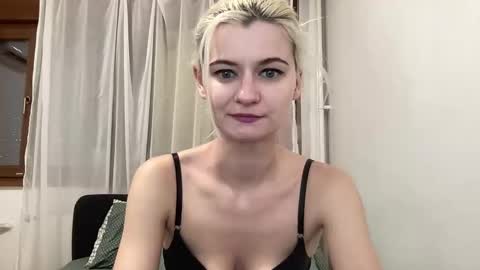 Onika online show from 04/14/26, 03:07