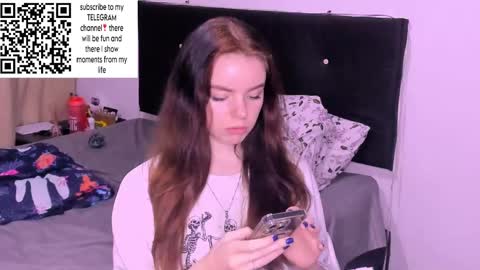 only_sarah1 online show from 12/24/24, 12:11