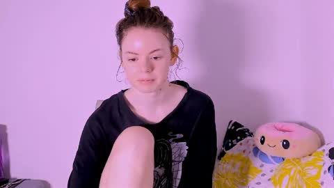 only_sarah1 online show from 04/27/26, 04:49