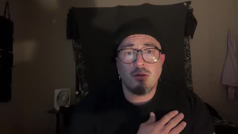 Snapshot of only_yours970 chatting on 11/30/25, 10:30 only_yours970 online show from 11/30/25, 10:30