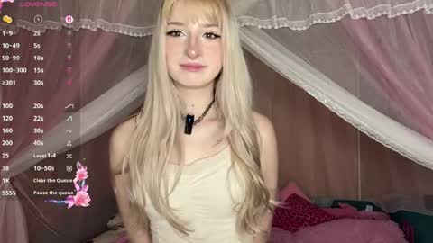 Eva online show from 04/15/26, 10:11