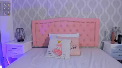 Snapshot of onlygia chatting on 11/08/25, 08:51 Only online show from 11/08/25, 08:51