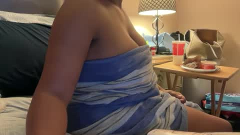 onlyinurdreams00 online show from 09/09/25, 04:01