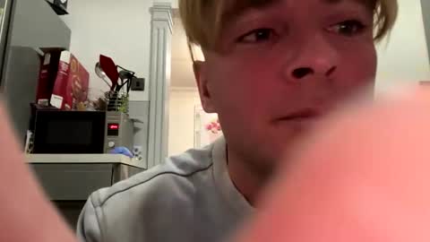 onlyloveyoutwice2016 online show from 11/18/25, 04:22