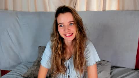 Snapshot of onyxvespera chatting on 04/15/26, 07:04 onyxvespera online show from 04/15/26, 07:04