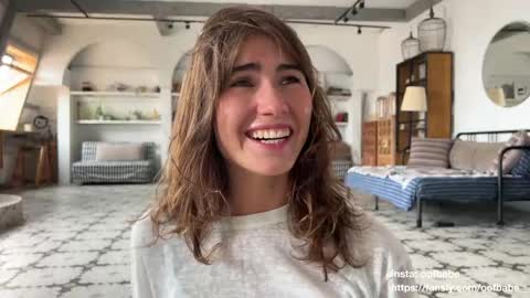 Helen online show from 09/14/25, 12:59