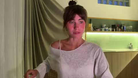 Helen online show from 07/04/26, 10:05