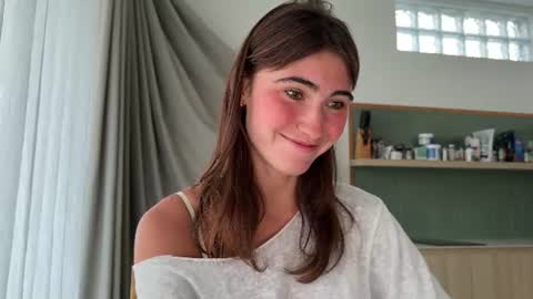 Helen online show from 07/10/26, 10:34