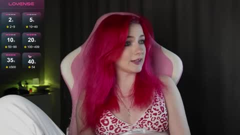 Hannah online show from 11/05/25, 01:33