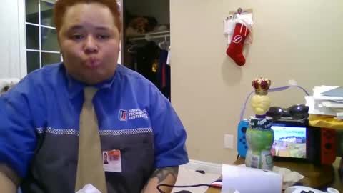 Snapshot of oorah1775 chatting on 12/12/24, 10:13 oorah1775 online show from 12/12/24, 10:13