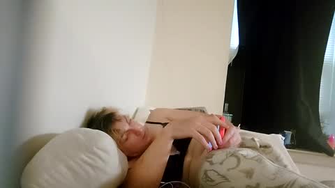 Snapshot of opalockajoe chatting on 12/09/24, 06:46 TsJojo online show from 12/09/24, 06:46