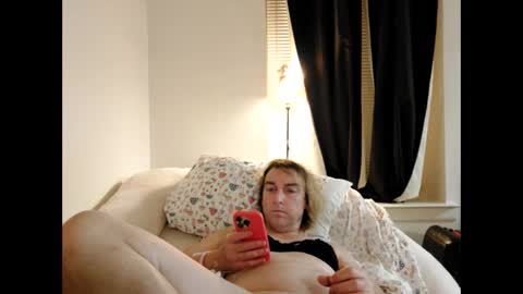 Snapshot of opalockajoe chatting on 01/12/25, 10:34 TsJojo online show from 01/12/25, 10:34