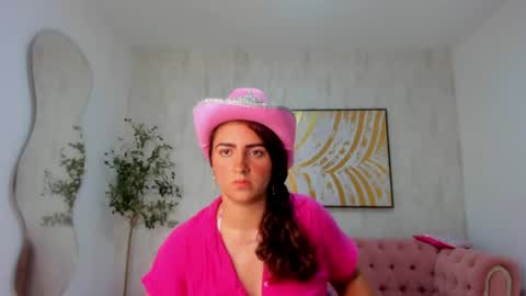 Ofelia Mara online show from 06/24/26, 05:39