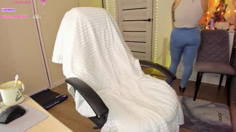 Ophelia online show from 12/03/25, 09:07