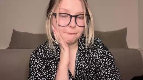 Ophelia online show from 03/05/26, 09:33