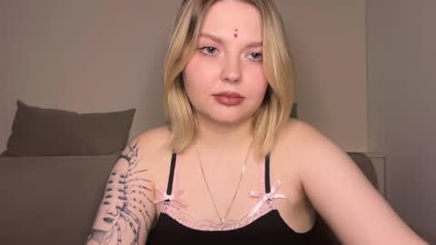 Ophelia online show from 03/29/26, 10:43