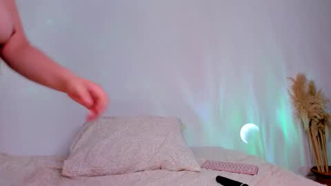 Claire online show from 02/16/25, 03:47