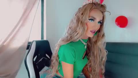 Oriana braom online show from 02/15/25, 07:17