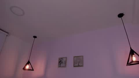 Miss Guzman  online show from 09/13/25, 12:54