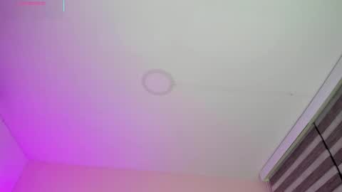 Miss Guzman  online show from 11/11/25, 11:05