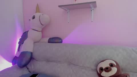 Miss Guzman  online show from 05/04/26, 03:24