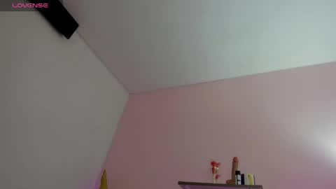 Miss Guzman  online show from 05/11/26, 05:24