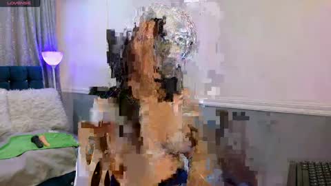 Snapshot of oriana_jhonson chatting on 10/07/25, 12:35 Oriana online show from 10/07/25, 12:35