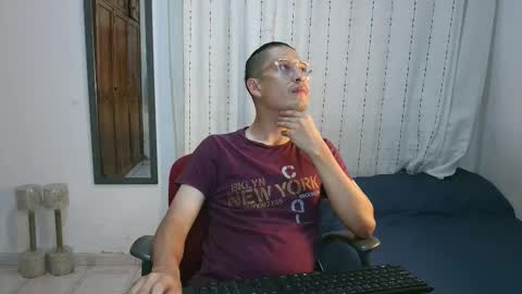 Snapshot of orionferrer chatting on 12/15/25, 02:38 Orion online show from 12/15/25, 02:38