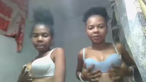 ornellahhh online show from 10/08/25, 09:23