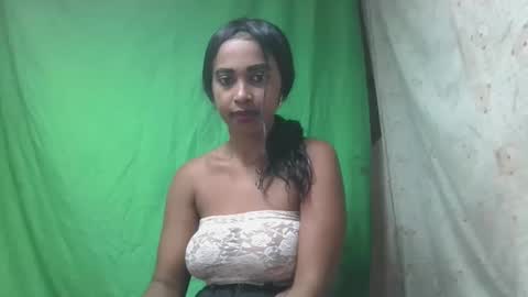 ornellahhh online show from 12/17/25, 05:57