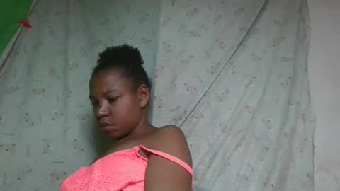 ornellahhh online show from 12/21/25, 06:37