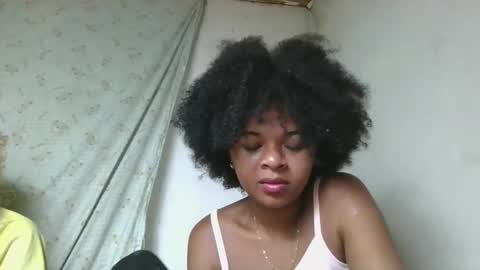 ornellahhh online show from 12/22/25, 06:43