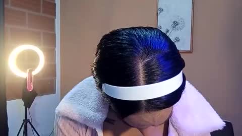 osarito3x online show from 04/23/26, 12:56