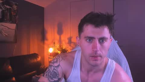 Snapshot of oscar_miller_ chatting on 10/11/25, 09:35 Oscar online show from 10/11/25, 09:35