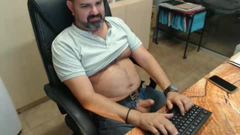 Oscar online show from 10/17/25, 06:10