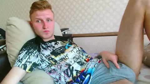 Snapshot of oscar_wildy chatting on 10/18/25, 12:39 Oscar online show from 10/18/25, 12:39