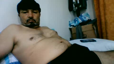 oscarjhe3512 online show from 06/12/26, 02:21
