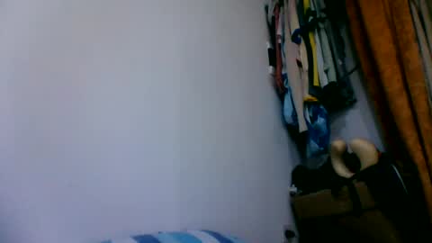 oscarjhe3512 online show from 07/15/26, 02:39