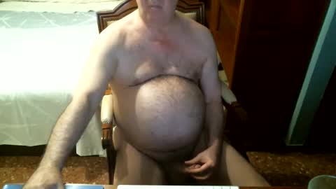 Snapshot of oscarw chatting on 06/20/26, 03:37 Oscar online show from 06/20/26, 03:37