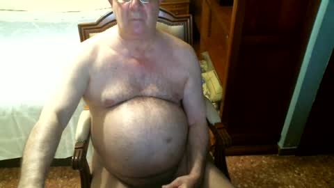 Snapshot of oscarw chatting on 06/29/26, 03:12 Oscar online show from 06/29/26, 03:12