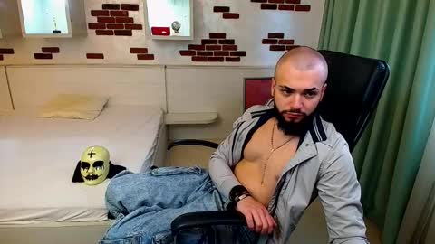 OscarWills online show from 05/08/26, 05:24