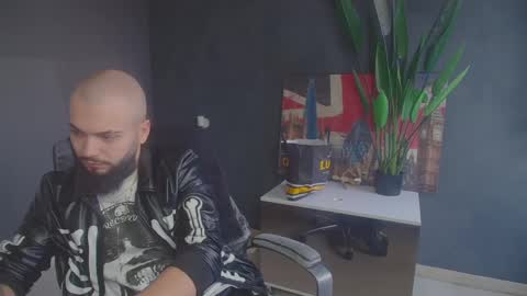 OscarWills online show from 06/01/26, 04:58